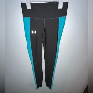 Under Armour full length running leggings women’s size small